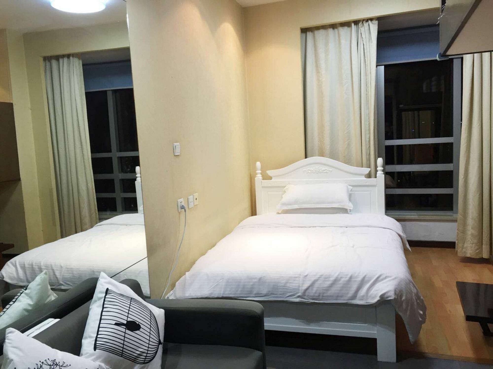 Morden Universe Hotel Shanghai
