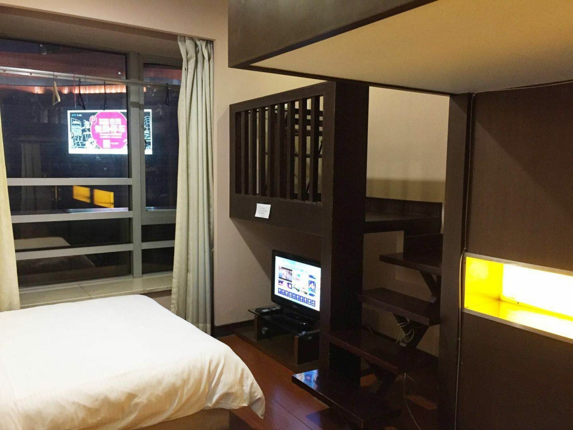 Hotel Morden Universe Shanghai