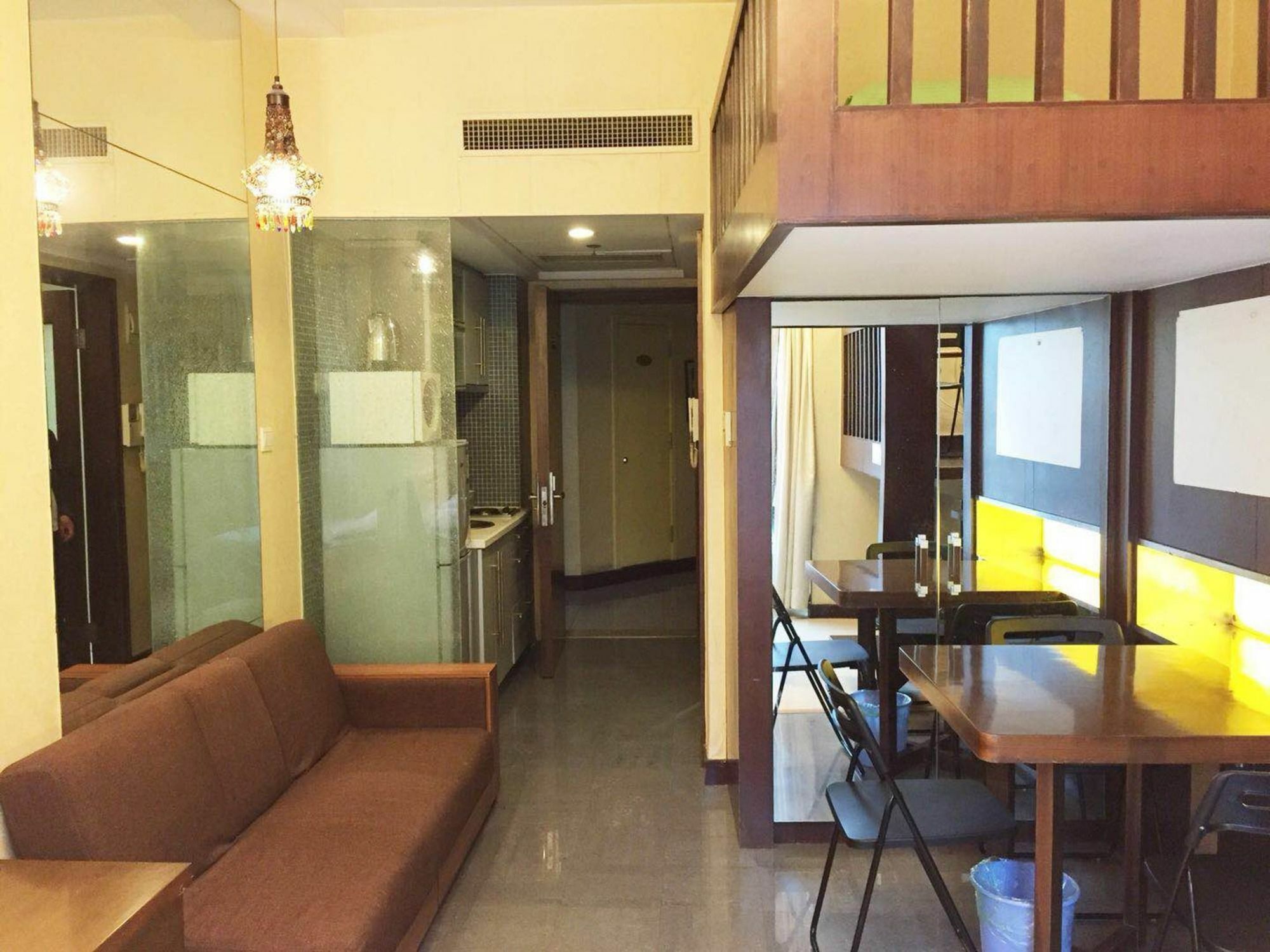 Morden Universe Hotel 3*